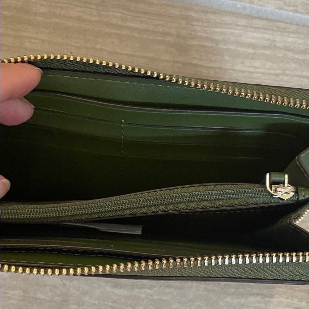 kate spade ♠️ NWT green zip-around  pebble leather large continental lena wallet - Picture 12 of 12